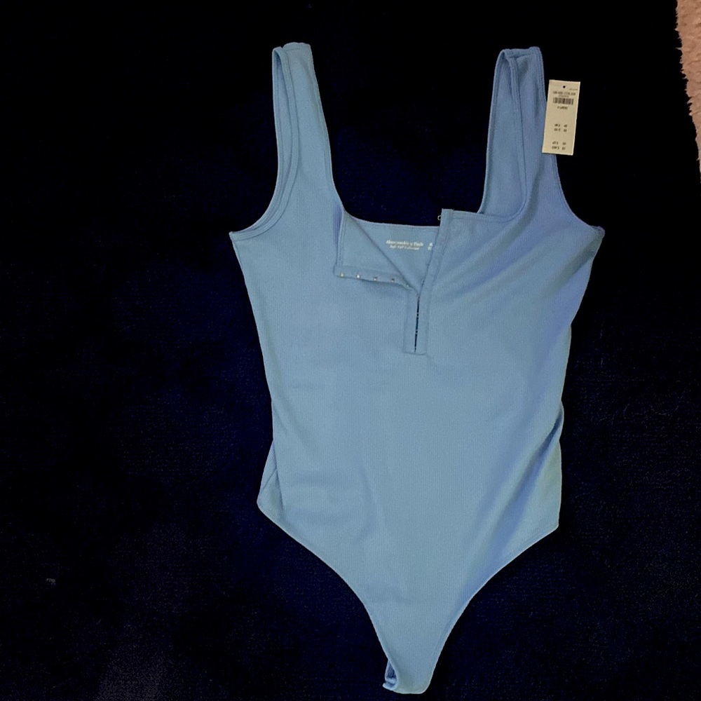 Abercrombie and Fitch ribbed tank top bodysuit. XL Never Worn!